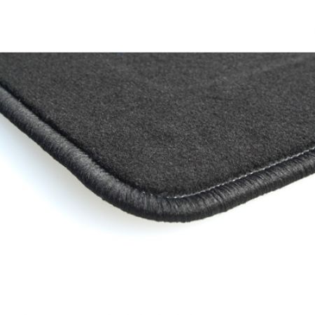 Dywaniki super welurowe dla Mercedes Viano komplet przednich dywaników + dywanik pomiędzy siedzeniami 2010-2020