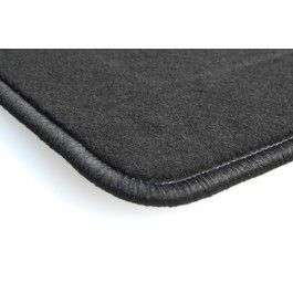 Dywaniki welurowe dla Mercedes Viano komplet przednich dywaników + dywanik pomiędzy siedzeniami 2010-2020