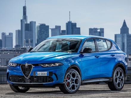 Novinka! Alfa Romeo Tonale hybrid 2022-